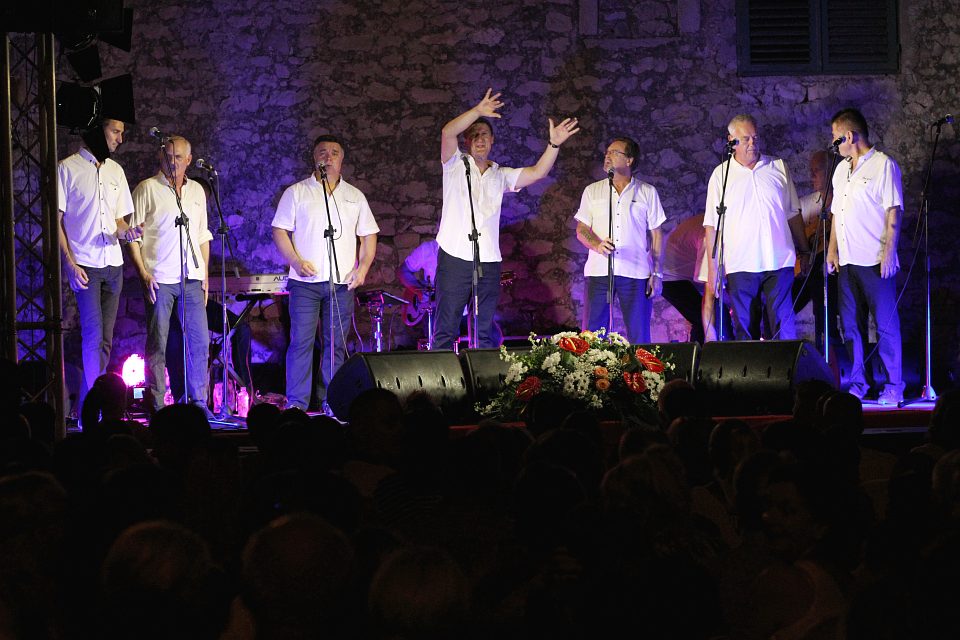 Tomislav Bralić & klapa Intrade, Bibinje