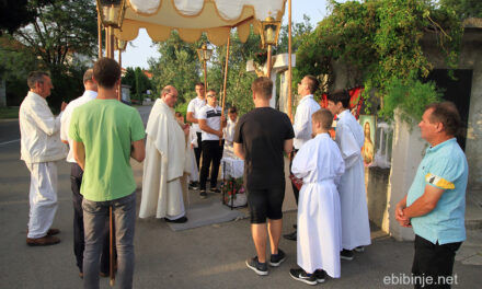 Tradicionalna procesija Tijelova ulicama Bibinja (drugi dio)