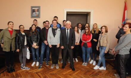 U OPĆINI BIBINJE POTPISANO 75 UGOVORA ZA STIPENDIRANJE STUDENATA