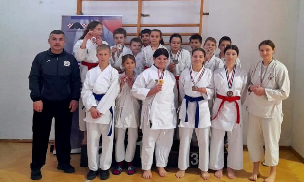 Bibinjski karataši osvojili 10 odličja na 1. kolu Dalmatinske karate lige