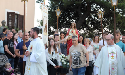 Bibinje procesija s kipom Srca Isusova