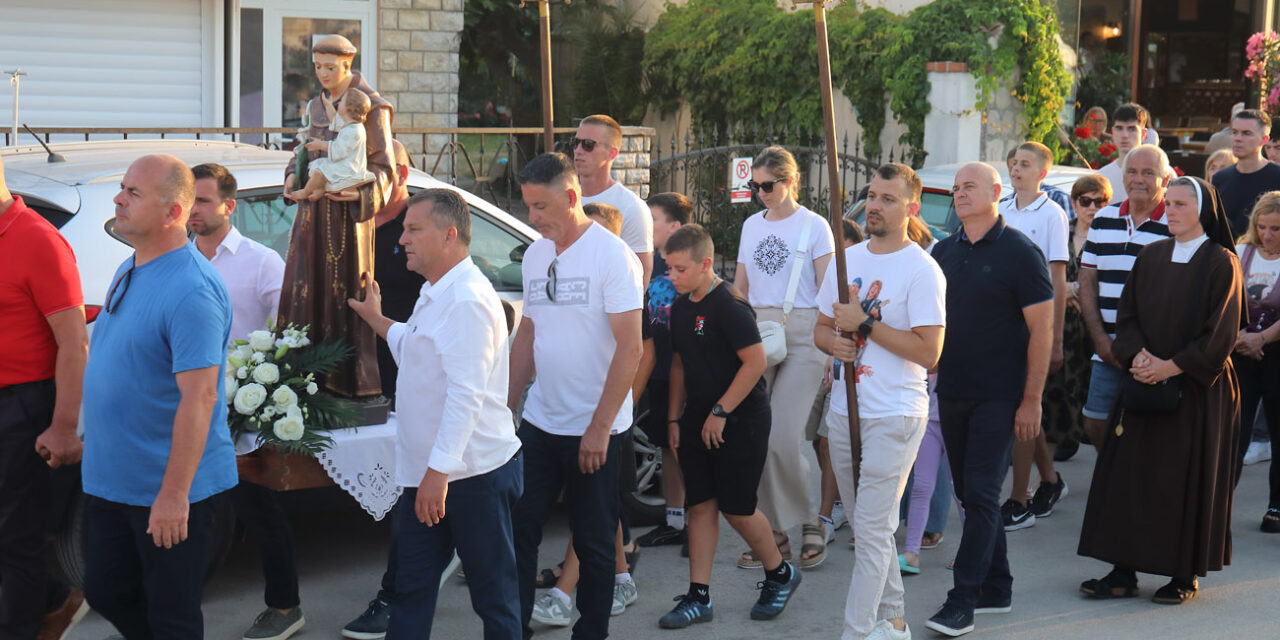 Glasnik župe sv.Roka Bibinje, 15. VI. – 22. VI. 2025.