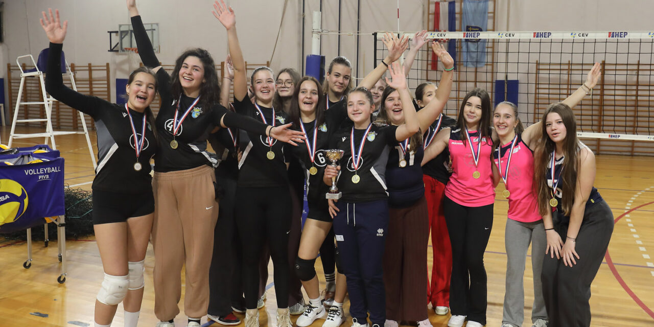 Turnir odbojkašica povodom obilježavanja VRO Maslenica ’93