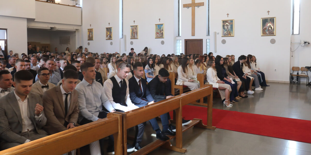 Svečana sveta misa i slavlje sakramenta potvrde u Bibinjama
